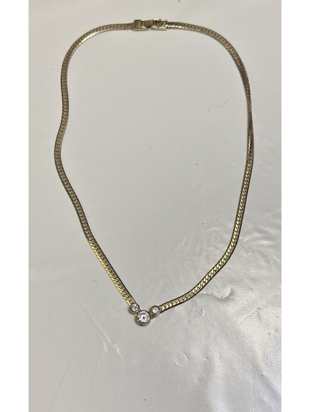 Vintage Gold Plated Herringbone Necklace w/ 3 Clear Rhinestones Pre-Owned 18”